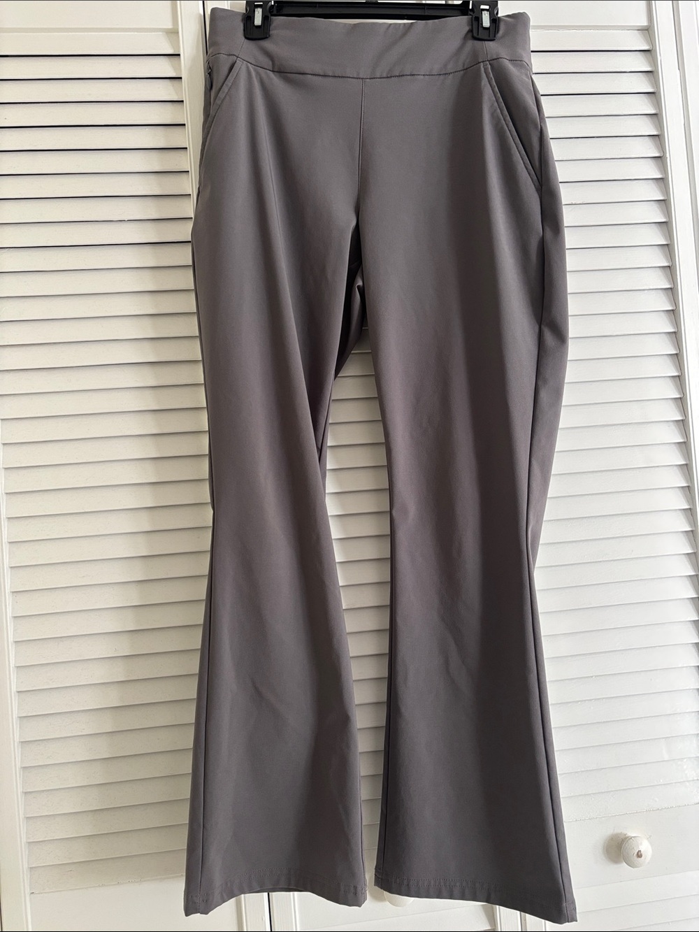 Columbia Women's Grey Boot Cut Stretch Pants